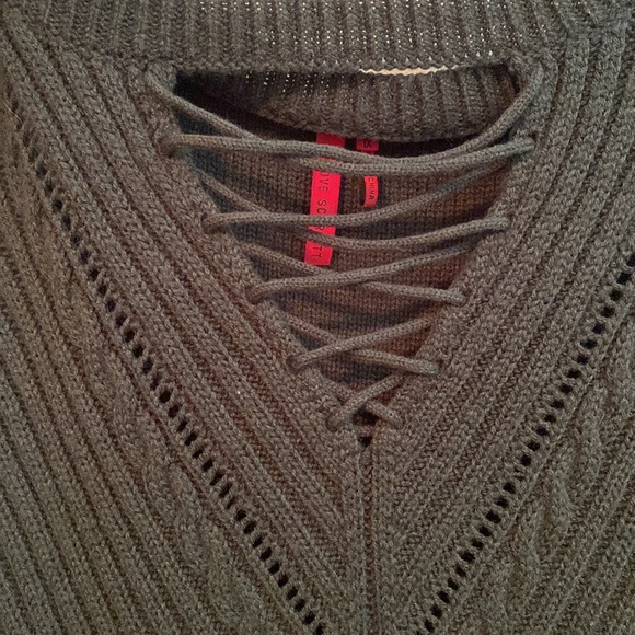 Hunter Green Sweater - Picture 3 of 6